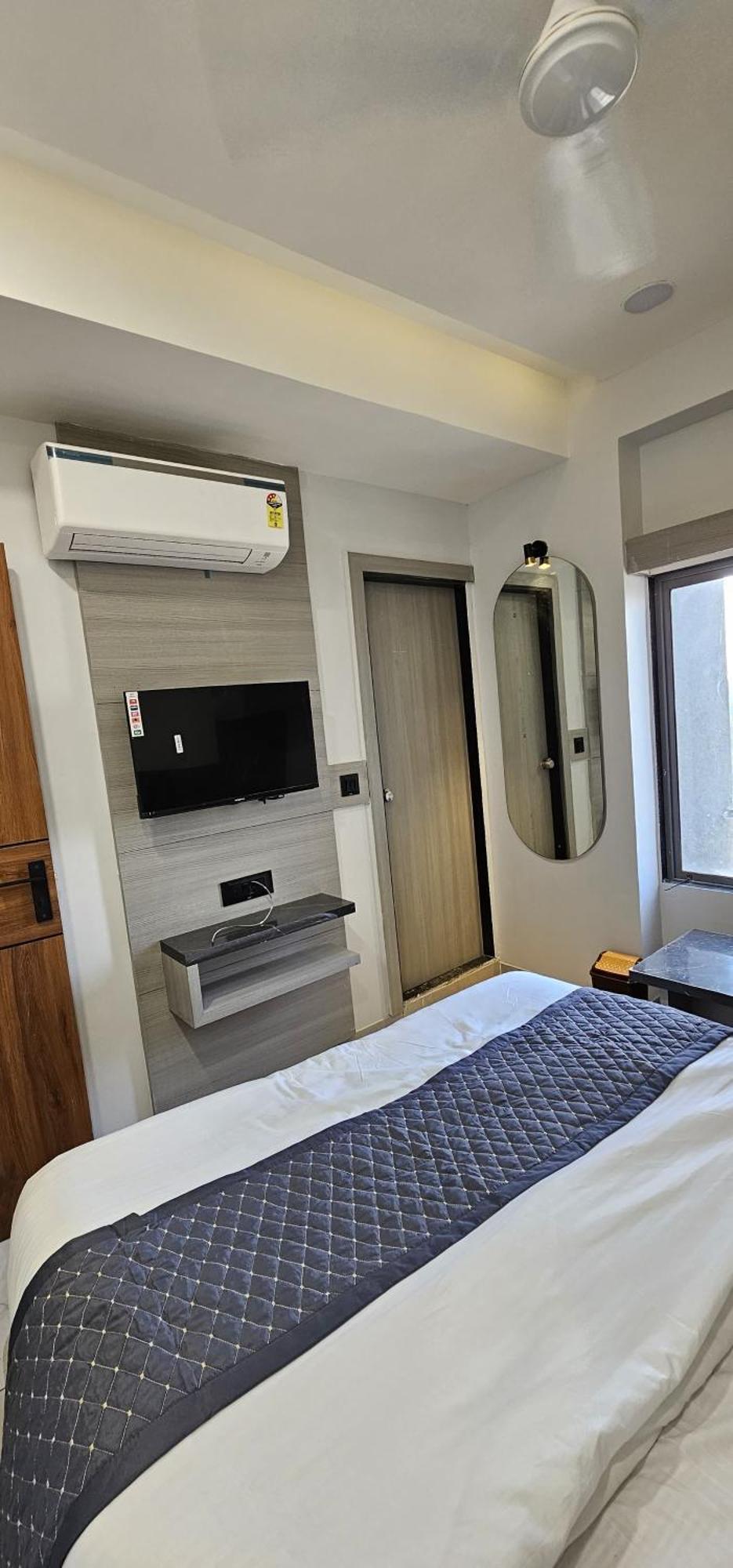 Hotel Allen Αχμπανταμπάντ Εξωτερικό φωτογραφία