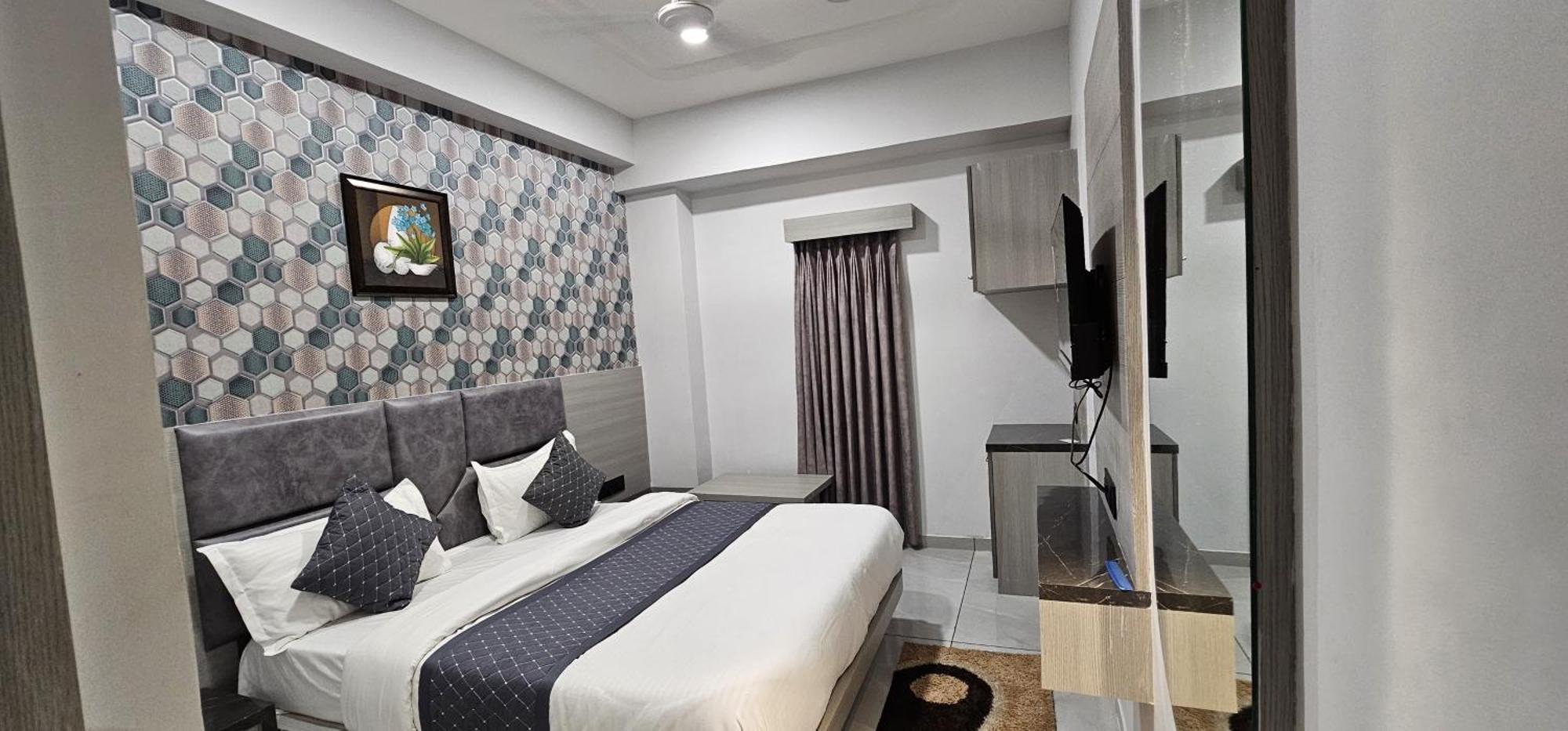 Hotel Allen Αχμπανταμπάντ Εξωτερικό φωτογραφία